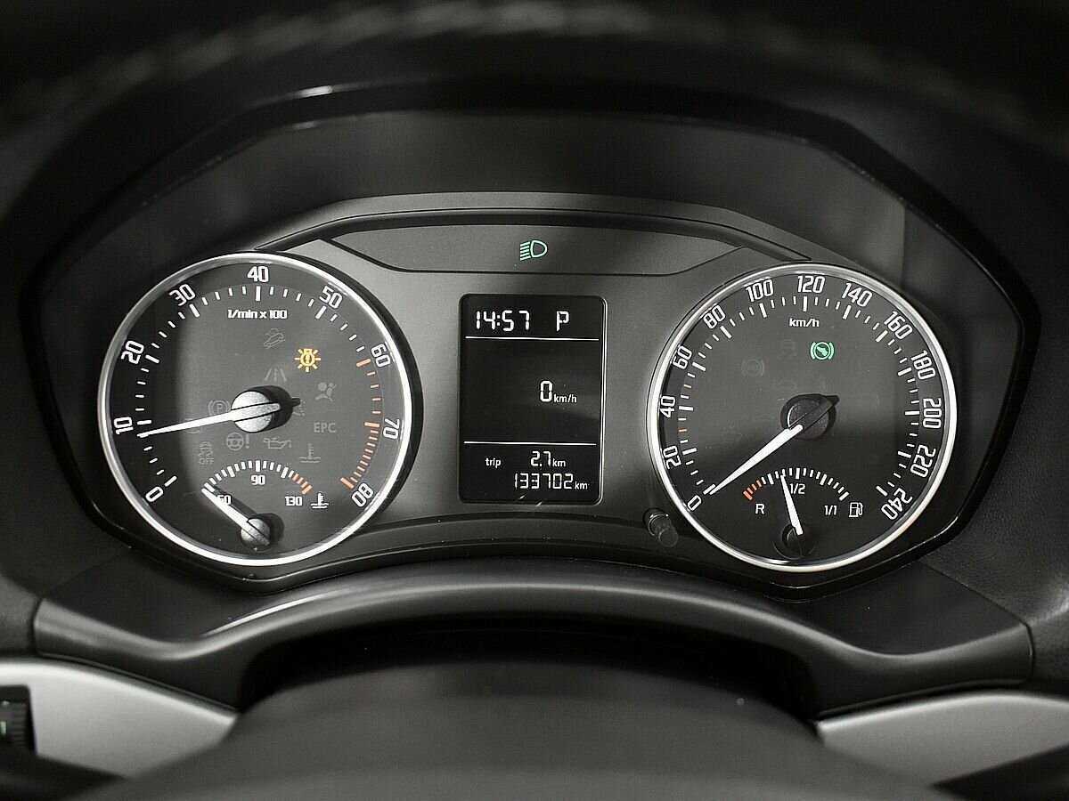 Купить Skoda Octavia с пробегом. Фото: #11