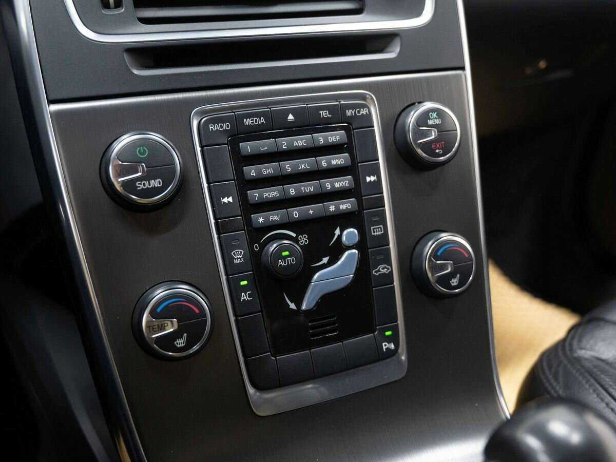 Купить Volvo S60 с пробегом. Фото: #21