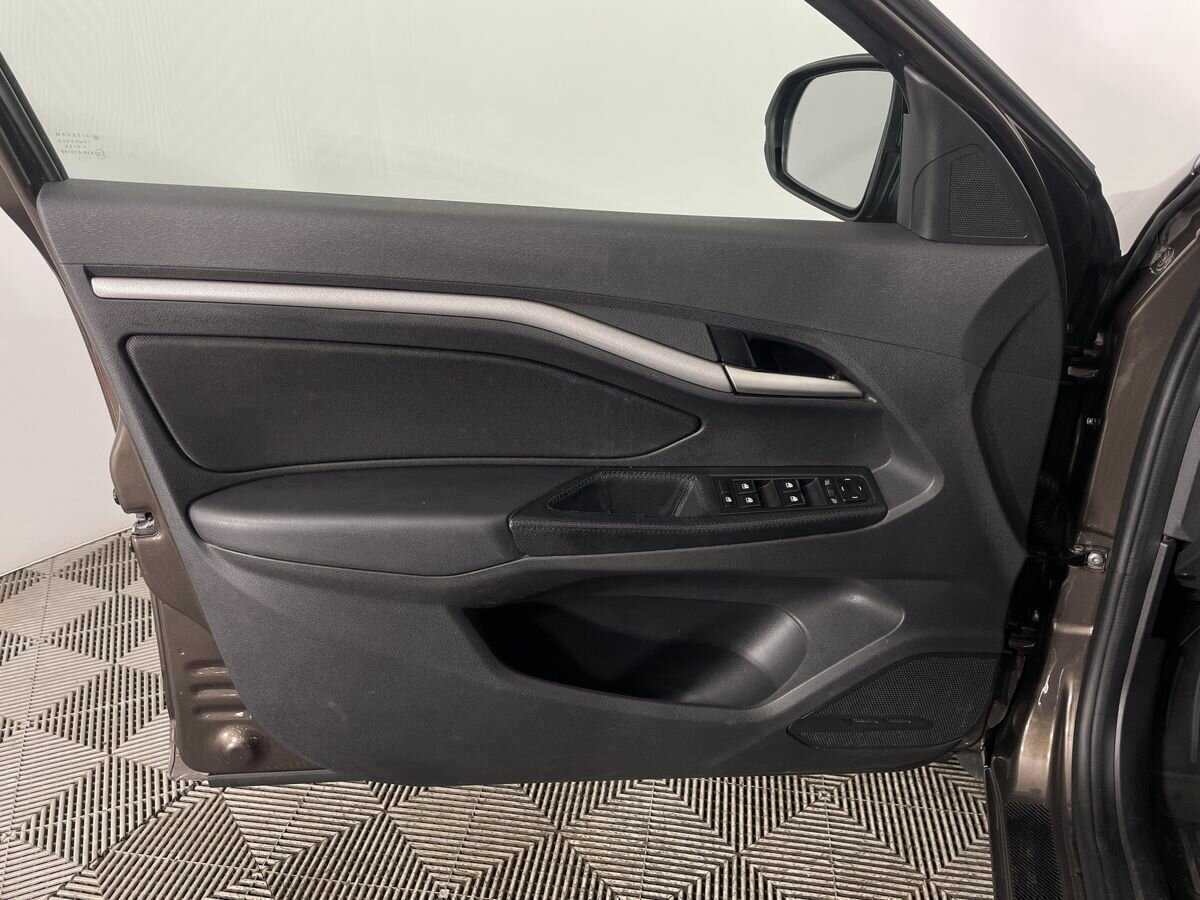 Купить Lada (ВАЗ) Vesta с пробегом. Фото: #7