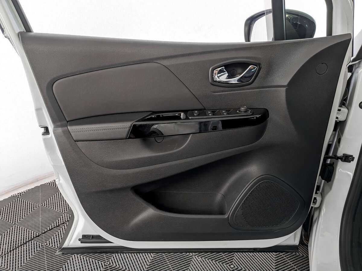 Купить Renault Kaptur с пробегом. Фото: #13