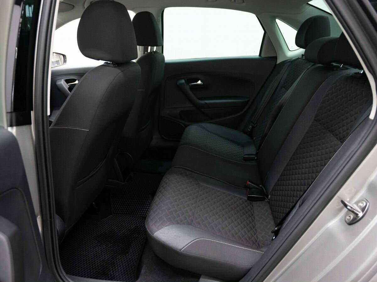 Купить Volkswagen Polo с пробегом. Фото: #8
