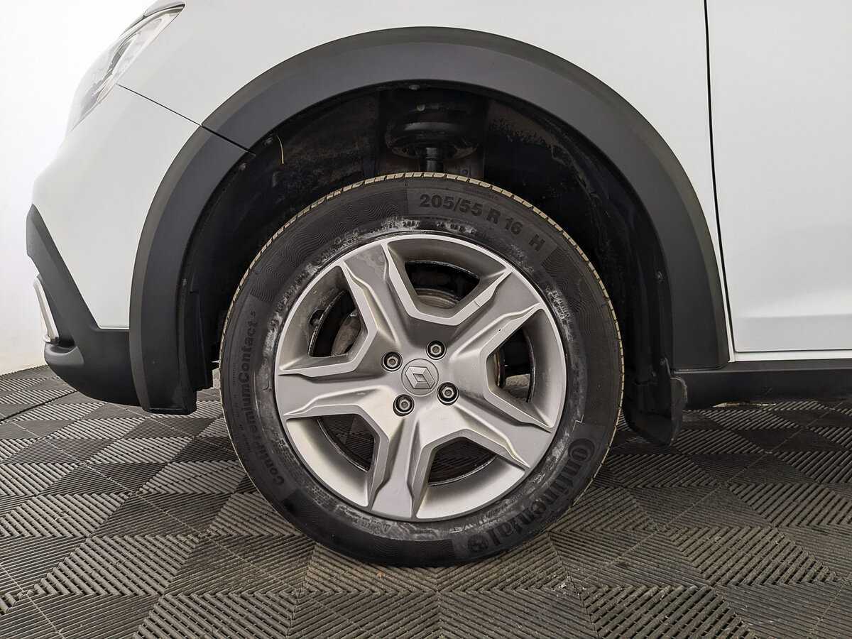 Купить Renault Sandero с пробегом. Фото: #16