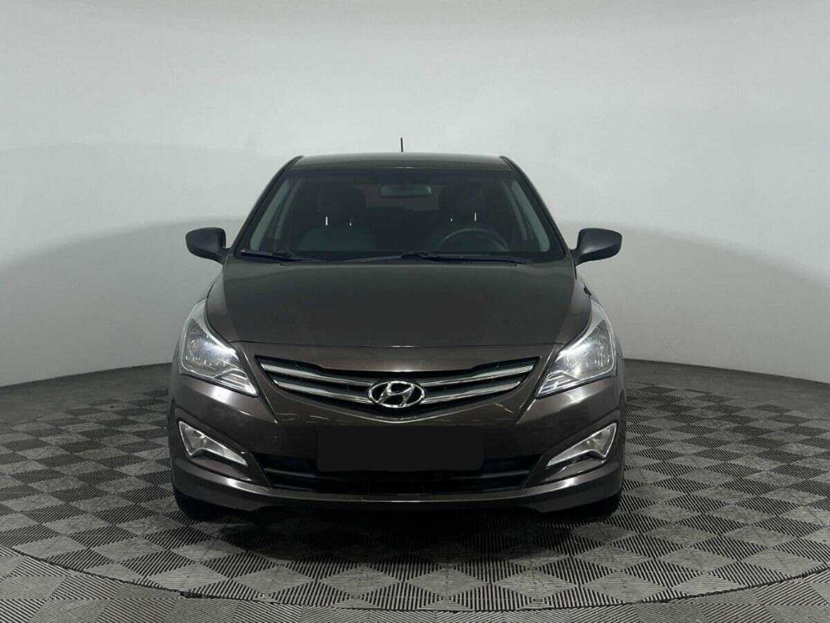 Купить Hyundai Solaris с пробегом. Фото: #1