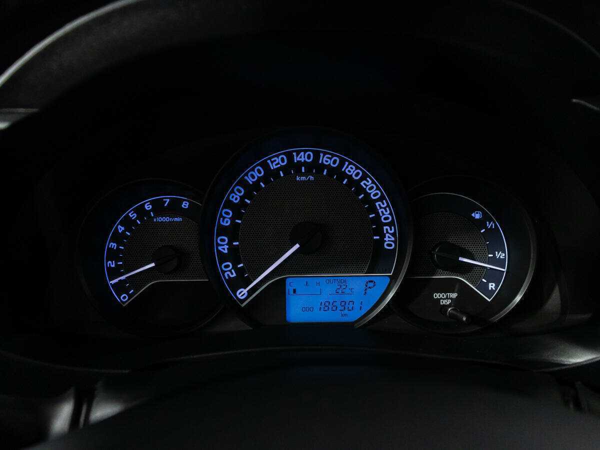 Купить Toyota Corolla с пробегом. Фото: #11