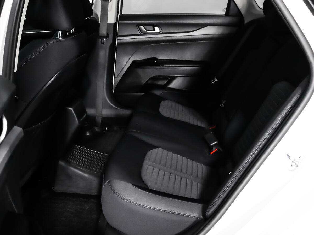 Купить Kia K5 с пробегом. Фото: #10