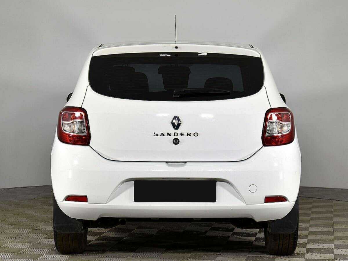 Купить Renault Sandero с пробегом. Фото: #2