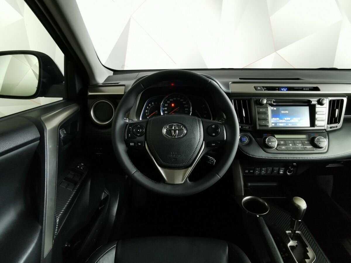 Купить Toyota RAV4 с пробегом. Фото: #14