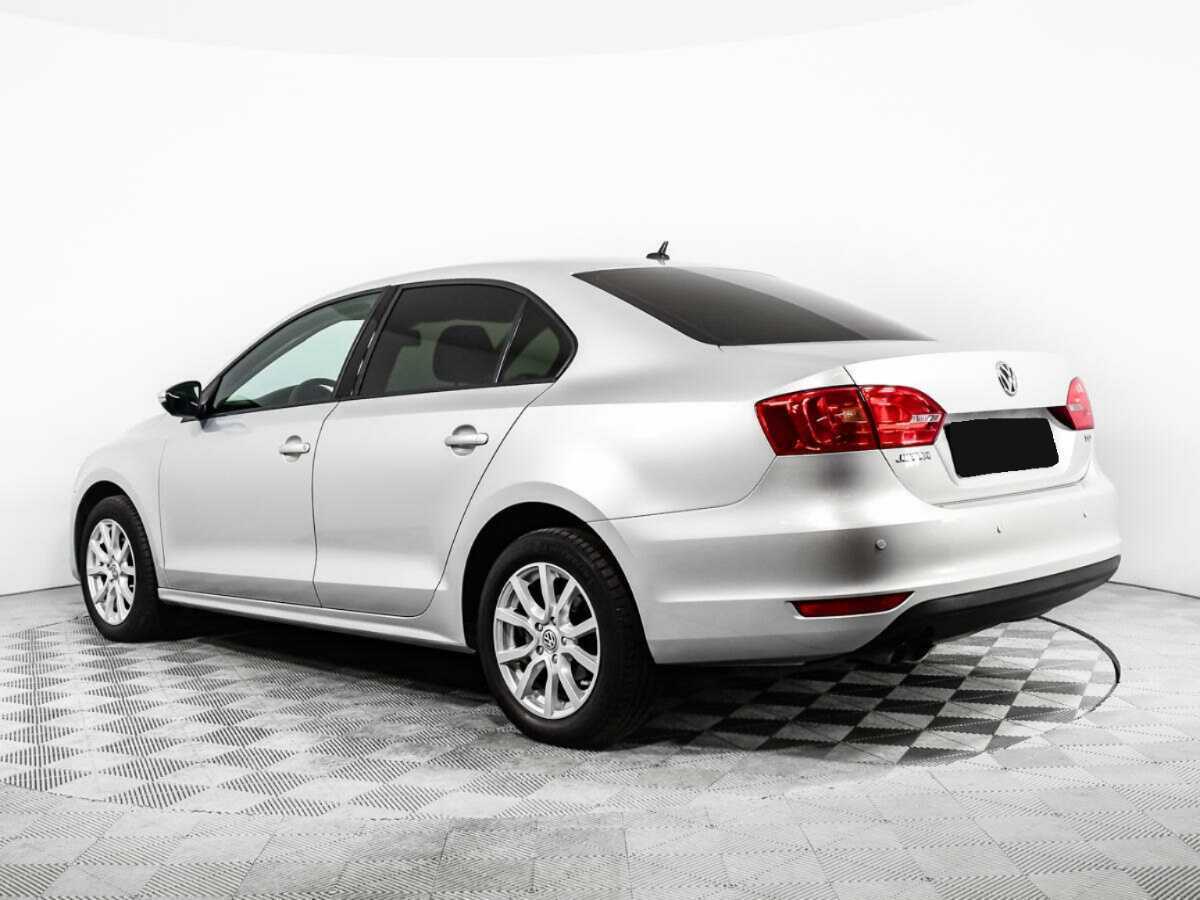 Купить Volkswagen Jetta с пробегом. Фото: #6