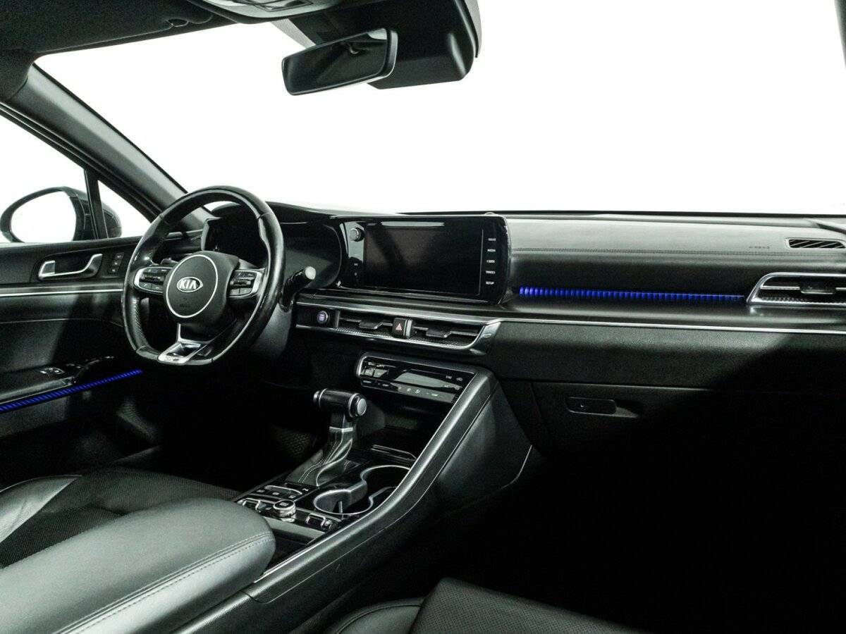Купить Kia K5 с пробегом. Фото: #9