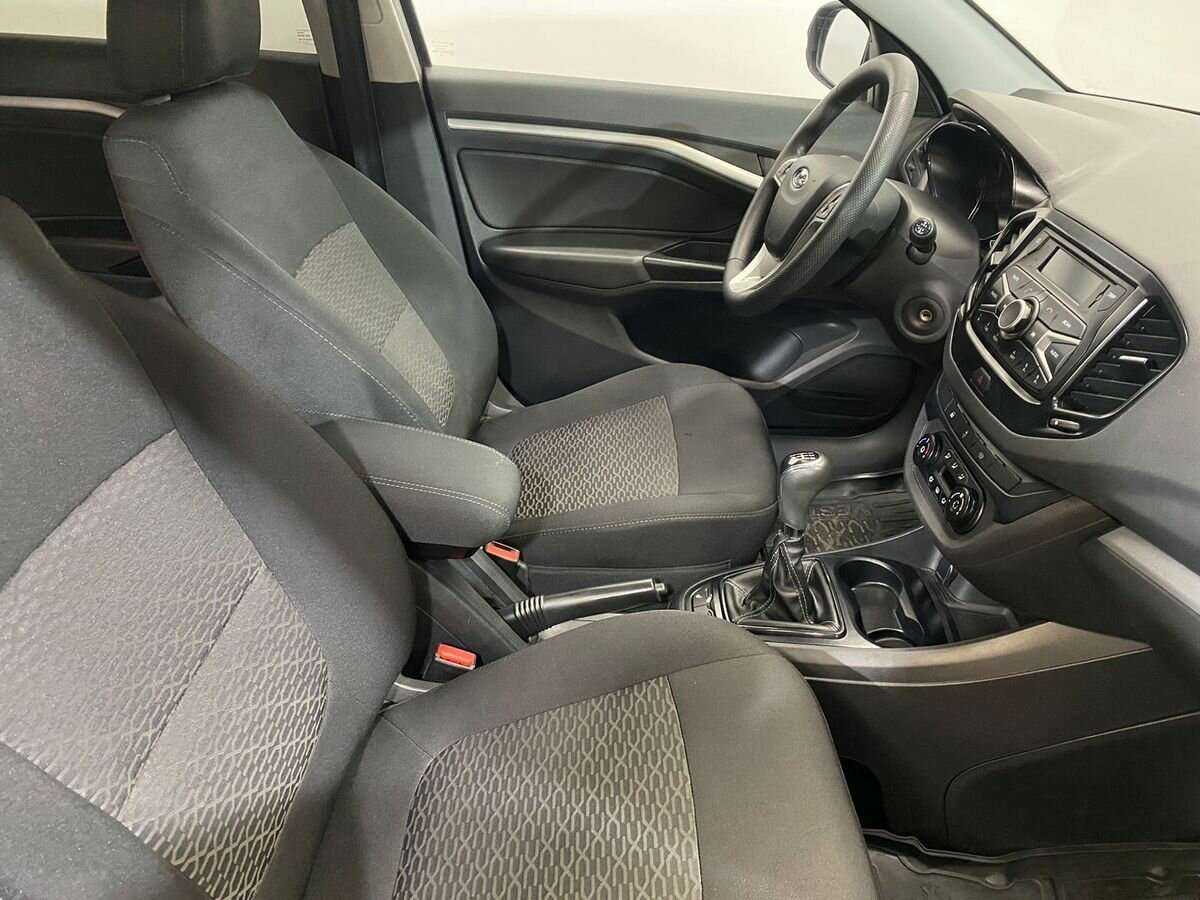 Купить Lada (ВАЗ) Vesta с пробегом. Фото: #9