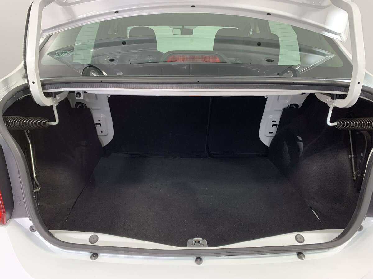 Купить Renault Logan с пробегом. Фото: #9