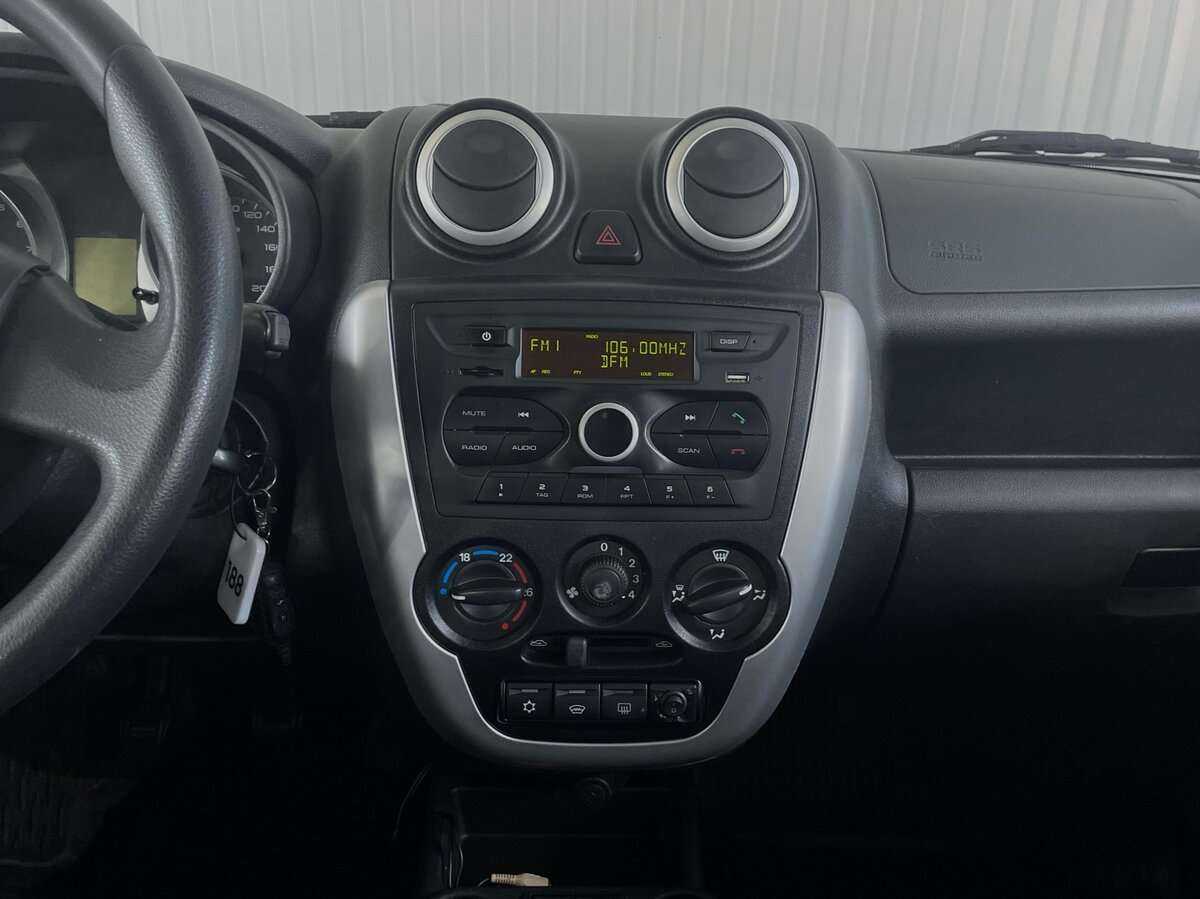 Купить Lada (ВАЗ) Granta с пробегом. Фото: #10