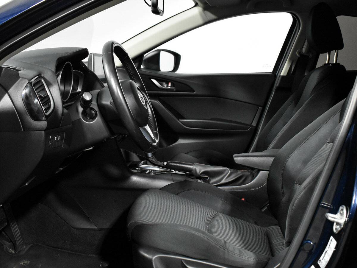 Купить Mazda 3 с пробегом. Фото: #11