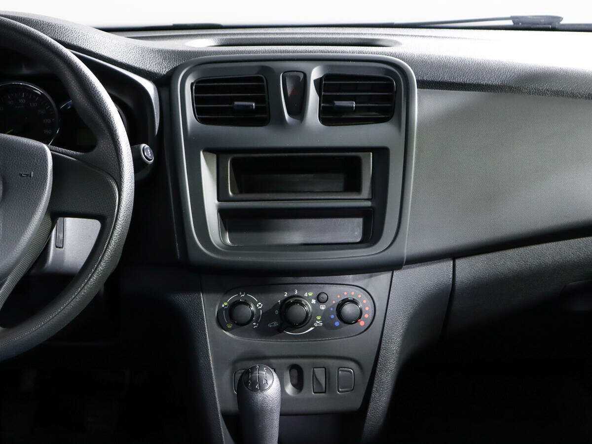 Купить Renault Logan с пробегом. Фото: #12