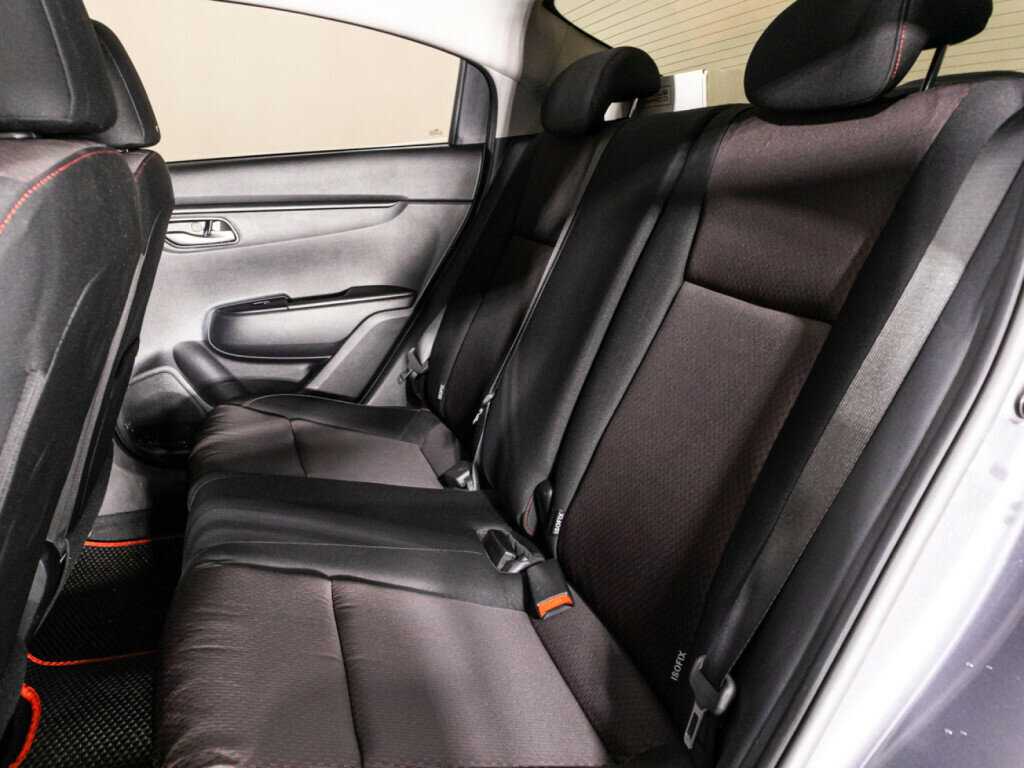 Купить Kia Rio с пробегом. Фото: #9