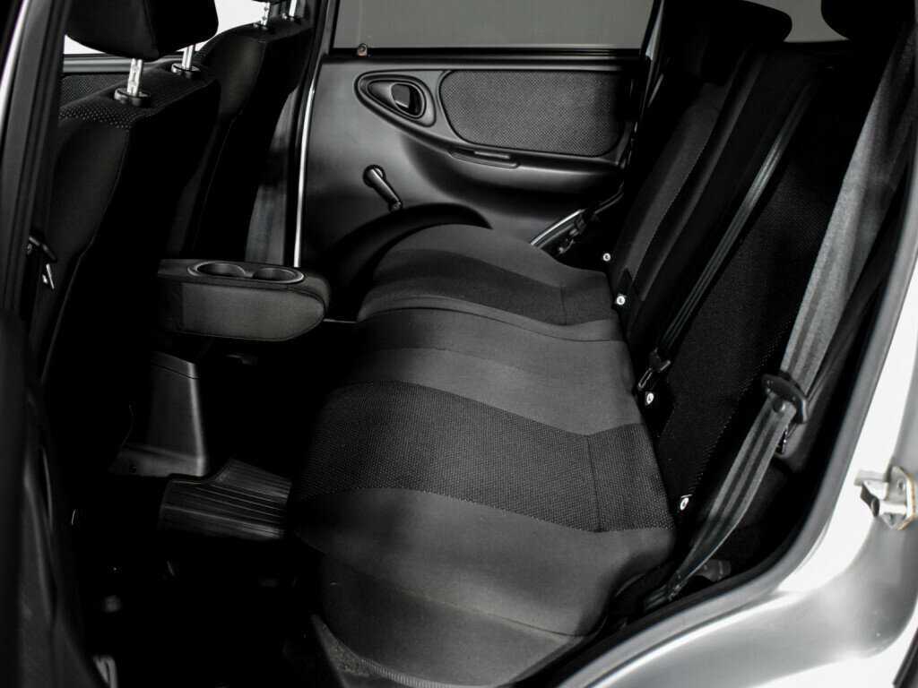 Купить Lada (ВАЗ) Niva с пробегом. Фото: #9