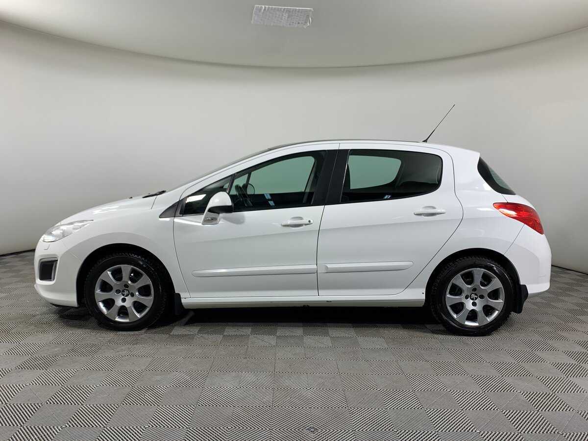 Купить Peugeot 308 с пробегом. Фото: #7