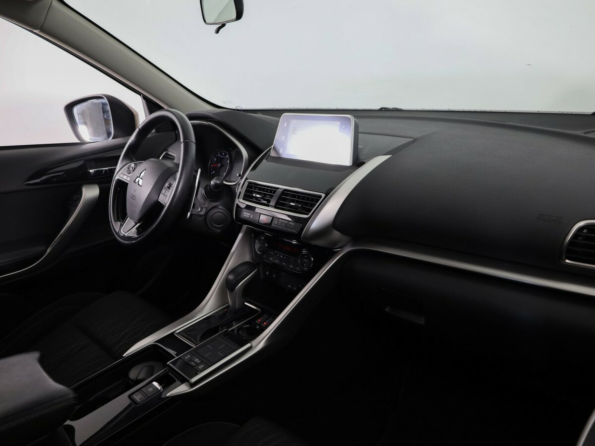 Купить Mitsubishi Eclipse Cross с пробегом. Фото: #10
