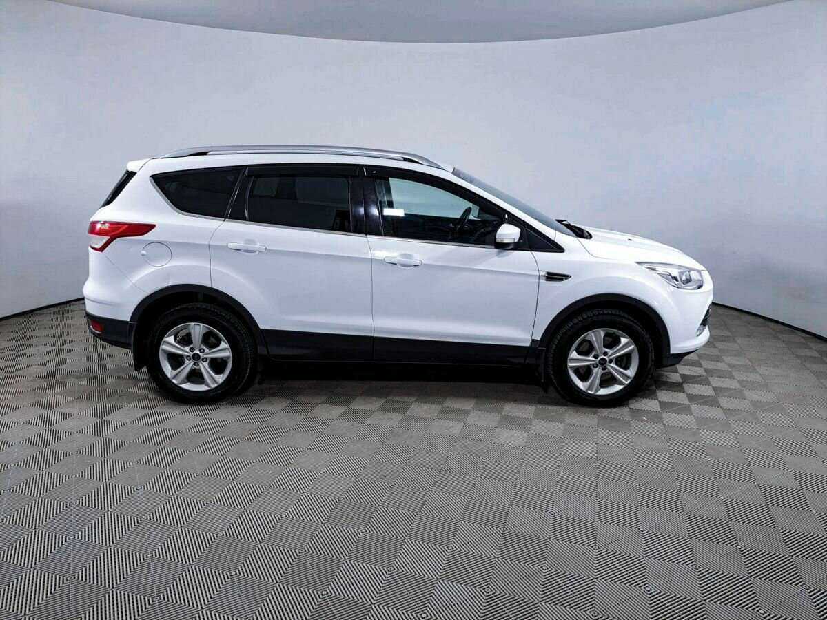 Купить Ford Kuga с пробегом. Фото: #3