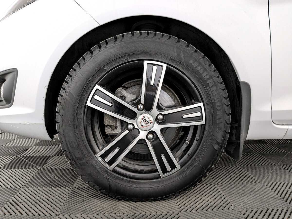 Купить Ford Fiesta с пробегом. Фото: #17