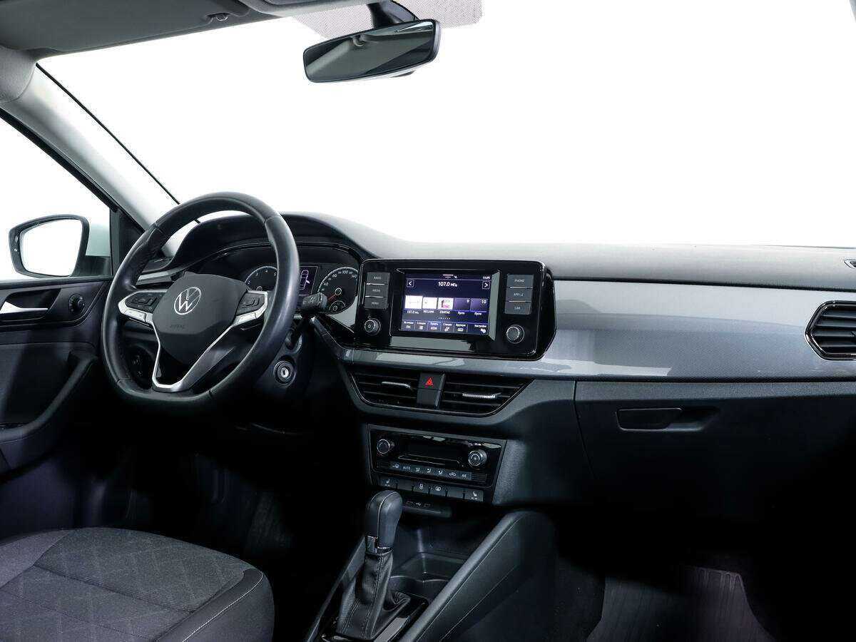 Купить Volkswagen Polo с пробегом. Фото: #8