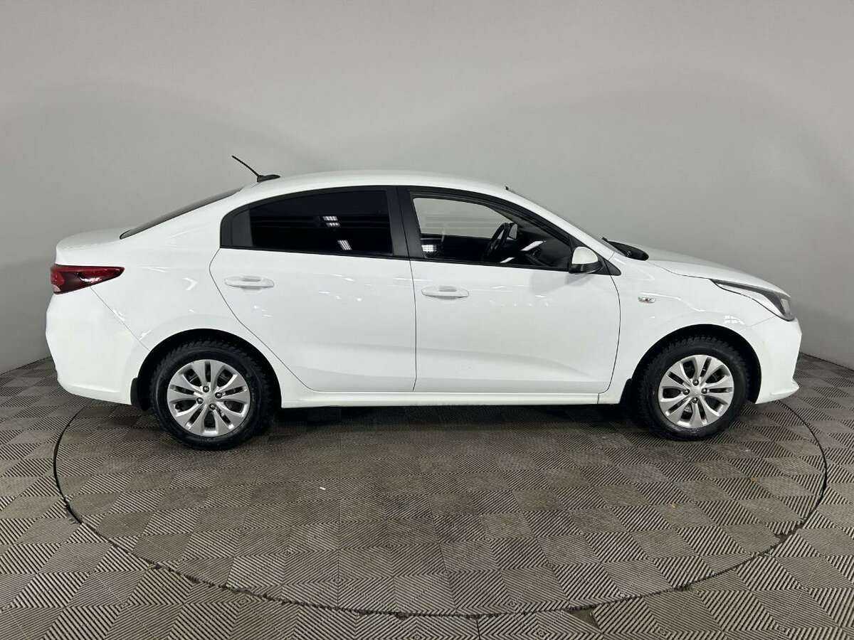 Купить Kia Rio с пробегом. Фото: #3