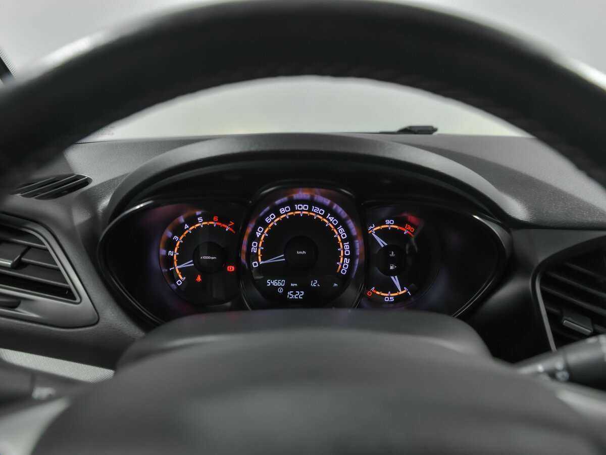 Купить Lada (ВАЗ) Vesta с пробегом. Фото: #6