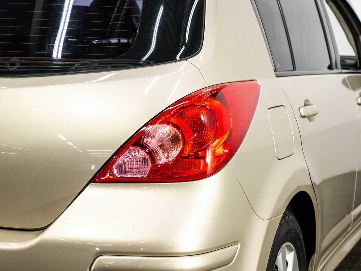 Купить Nissan Tiida с пробегом. Фото: #6