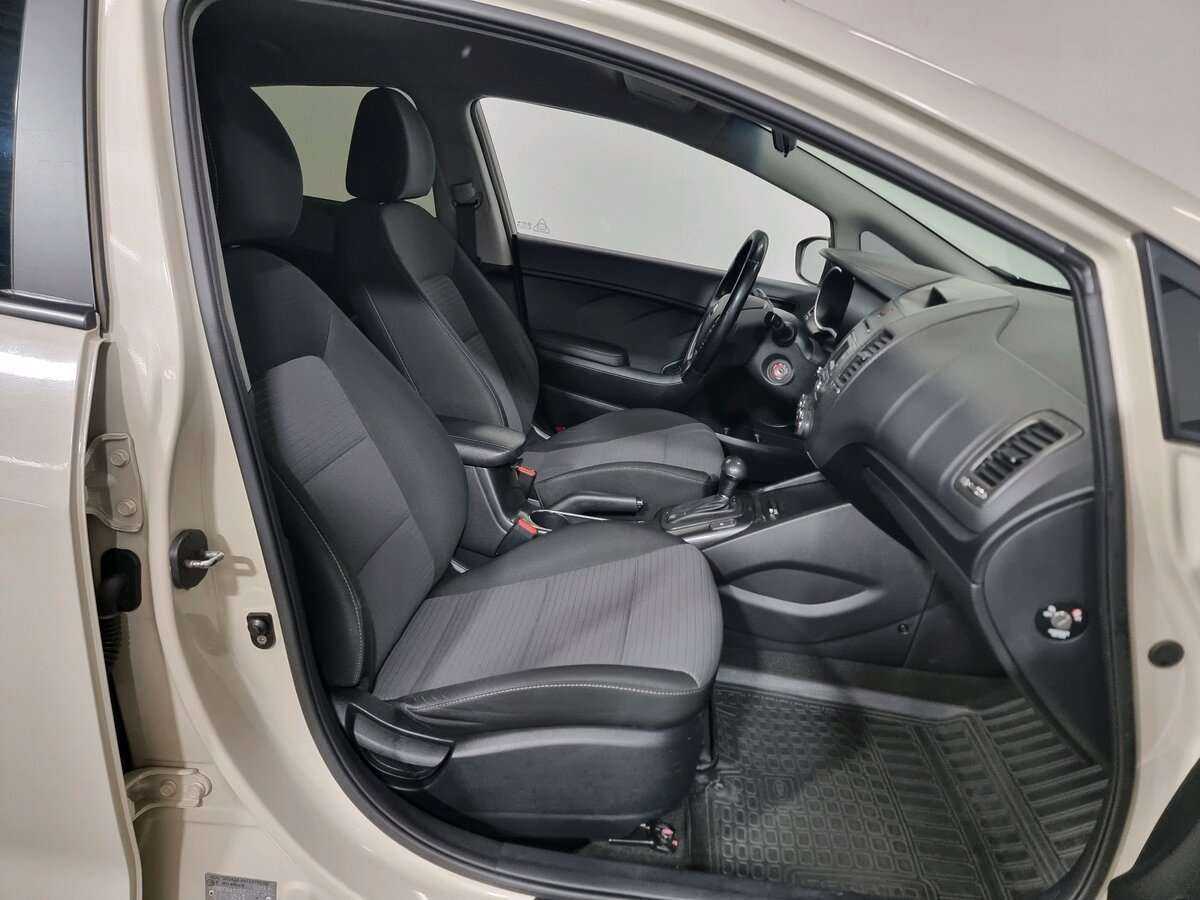 Купить Kia Cerato с пробегом. Фото: #7