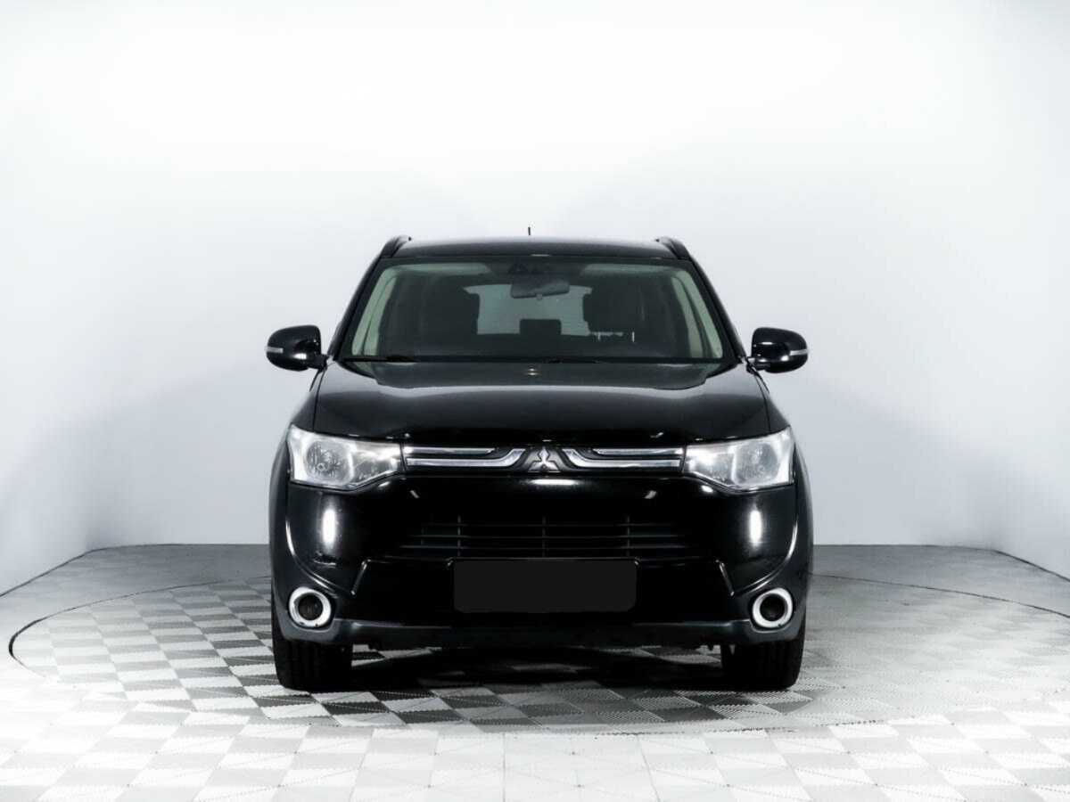 Купить Mitsubishi Outlander с пробегом. Фото: #1