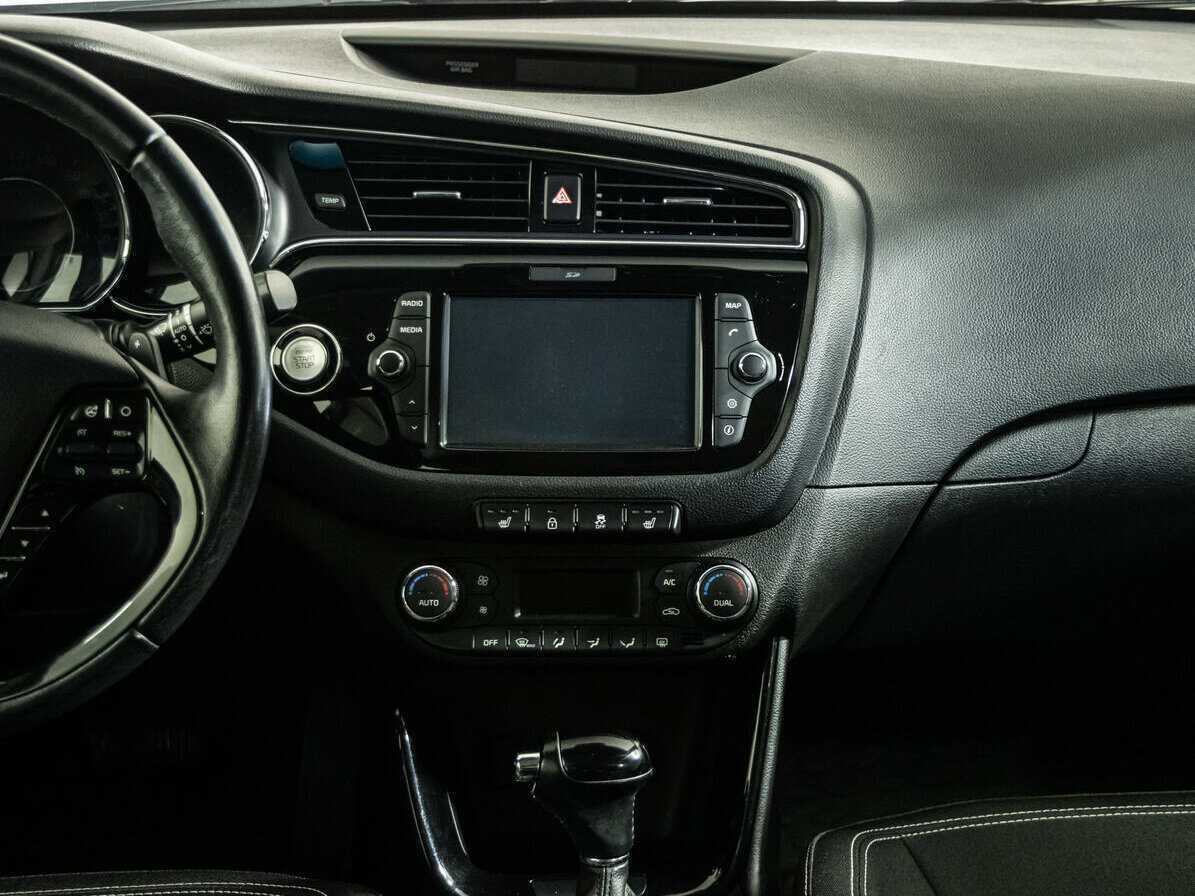 Купить Kia Ceed с пробегом. Фото: #14