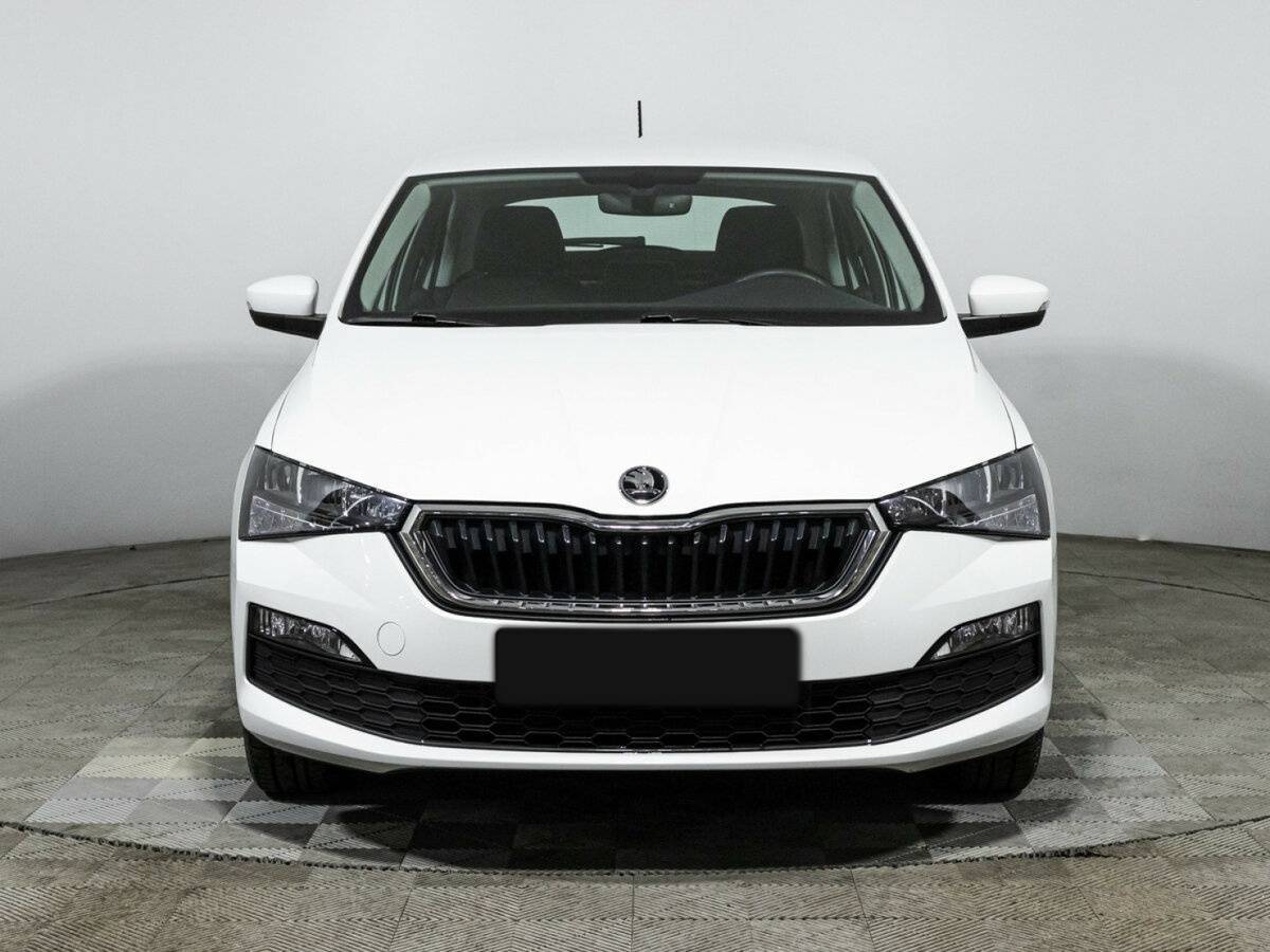 Купить Skoda Rapid с пробегом. Фото: #1