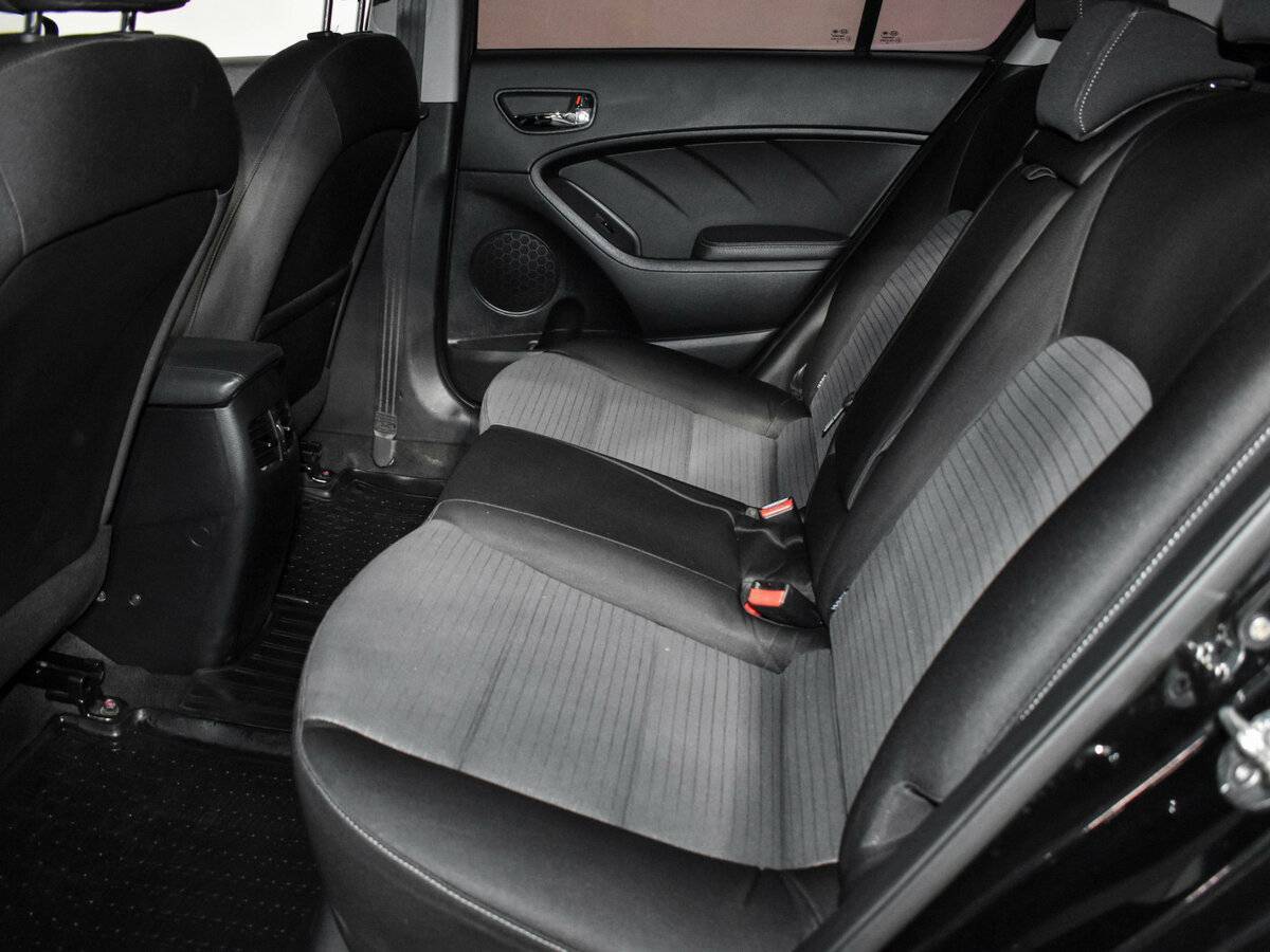 Купить Kia Cerato с пробегом. Фото: #11