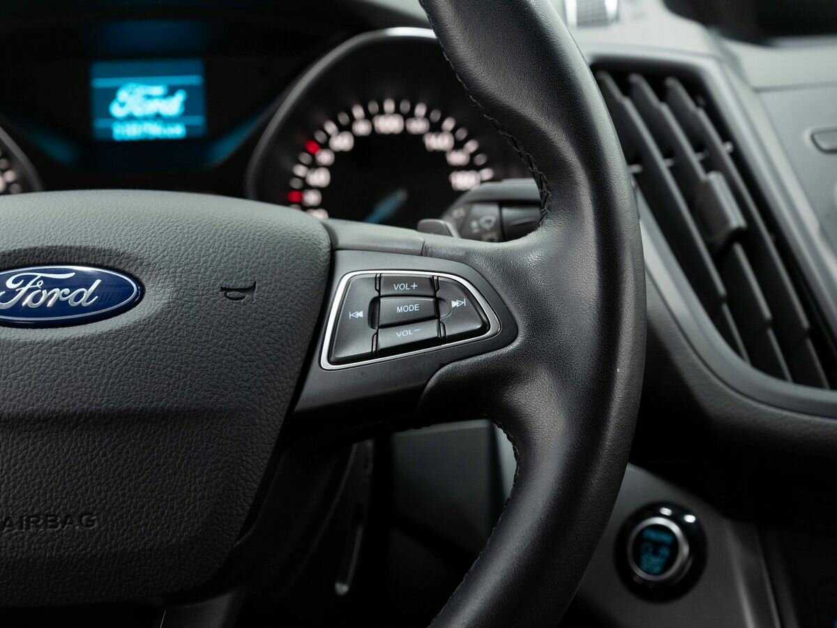 Купить Ford Kuga с пробегом. Фото: #17