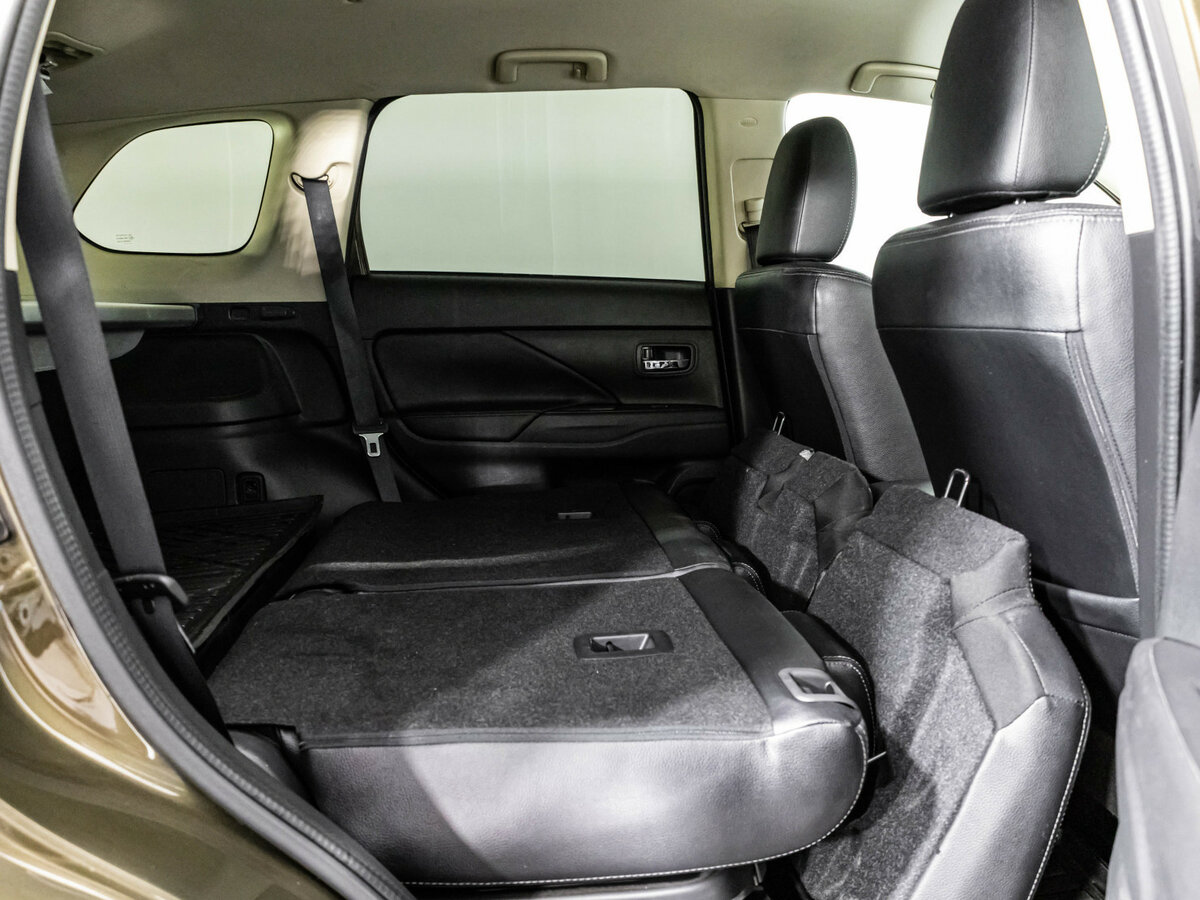 Купить Mitsubishi Outlander с пробегом. Фото: #16