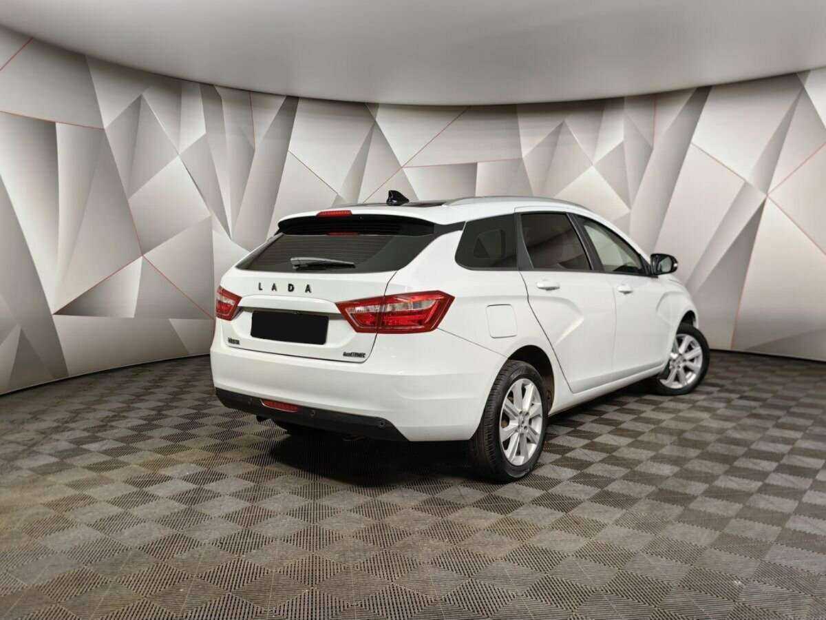 Купить Lada (ВАЗ) Vesta с пробегом. Фото: #1