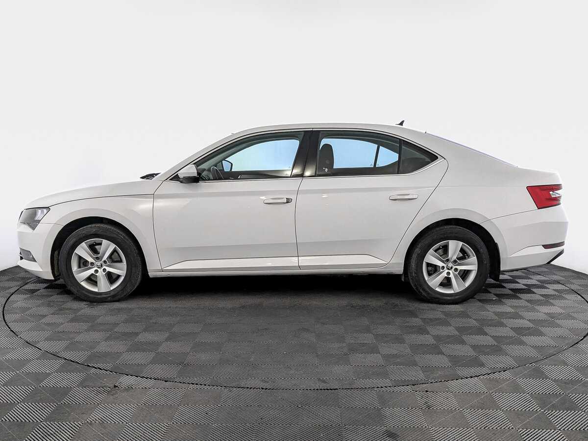 Купить Skoda Superb с пробегом. Фото: #7