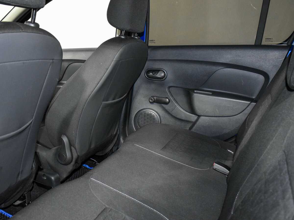 Купить Renault Sandero с пробегом. Фото: #11