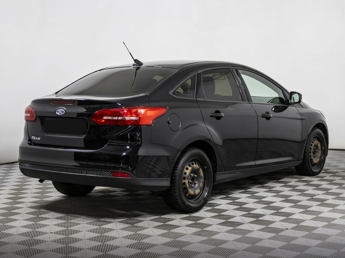 Купить Ford Focus с пробегом. Фото: #4