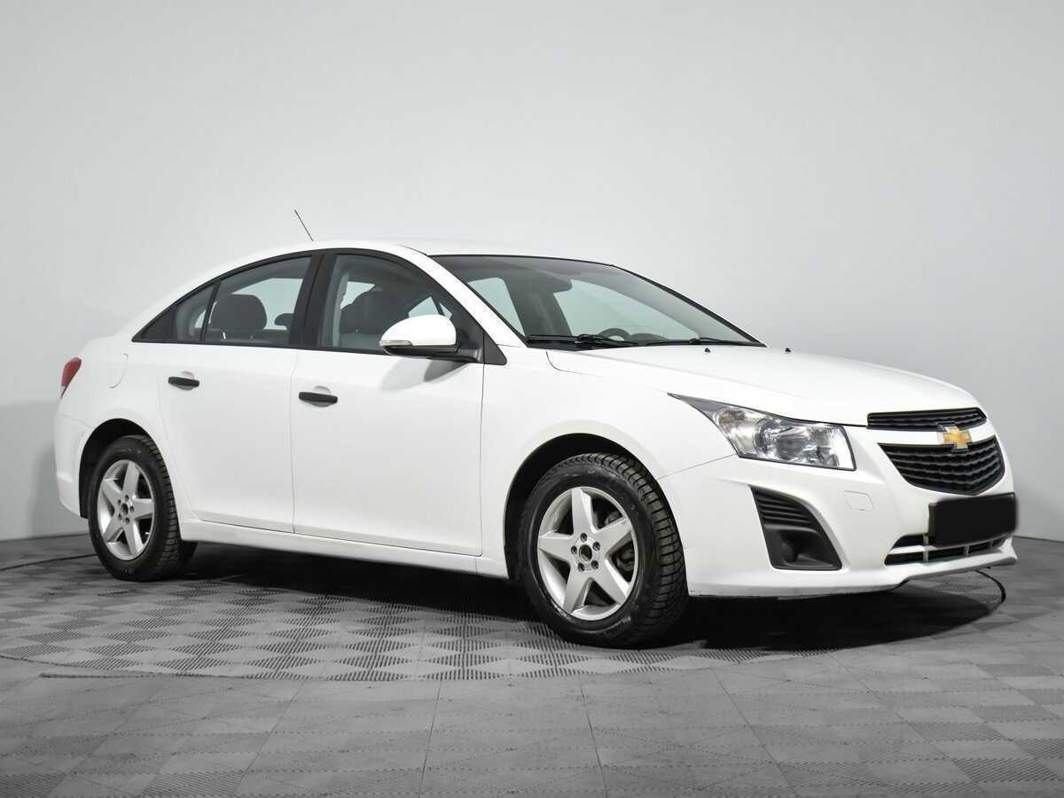 Купить Chevrolet Cruze с пробегом. Фото: #2
