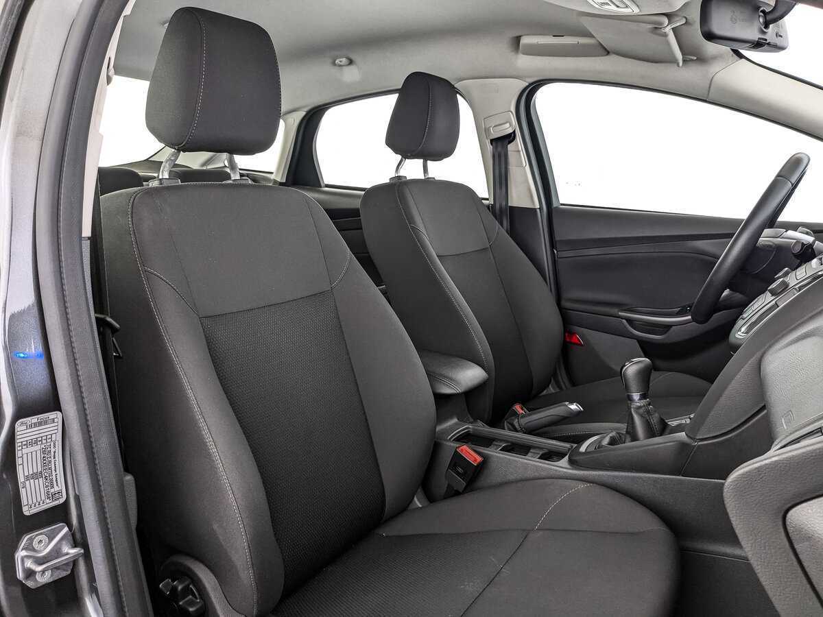Купить Ford Focus с пробегом. Фото: #19