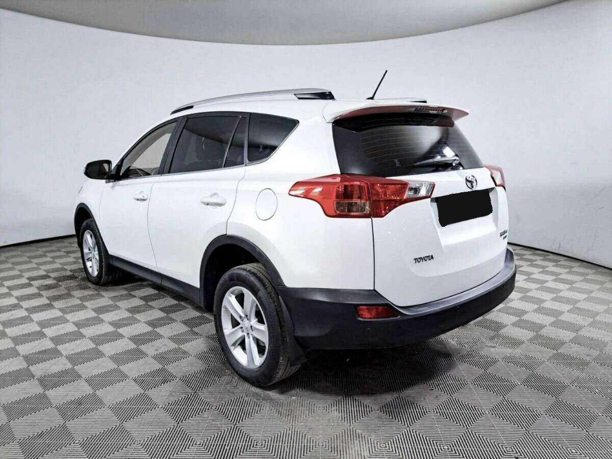 Купить Toyota RAV4 с пробегом. Фото: #6