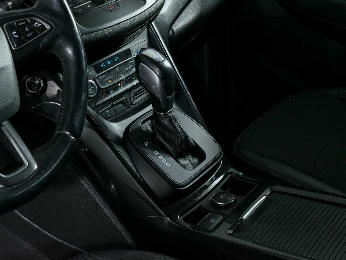 Купить Ford Kuga с пробегом. Фото: #16