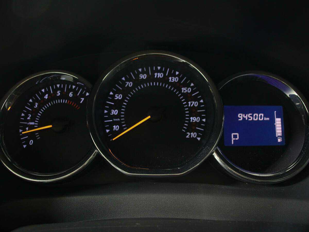 Купить Renault Sandero с пробегом. Фото: #8