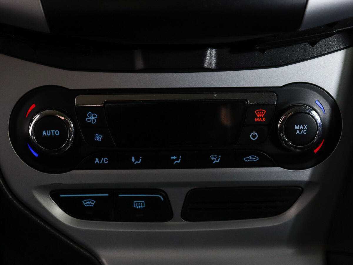 Купить Ford Focus с пробегом. Фото: #18