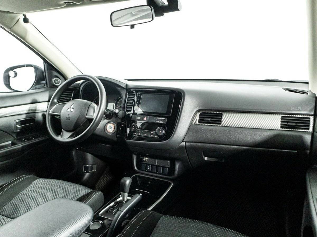 Купить Mitsubishi Outlander с пробегом. Фото: #8