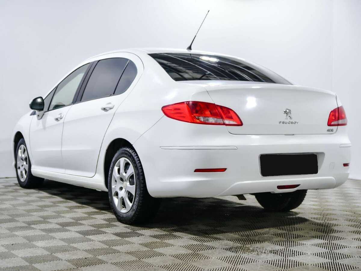 Купить Peugeot 408 с пробегом. Фото: #3