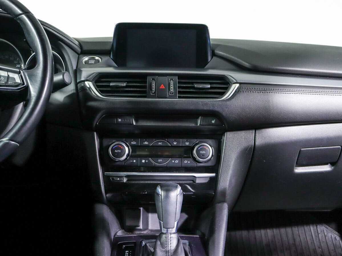 Купить Mazda 6 с пробегом. Фото: #10