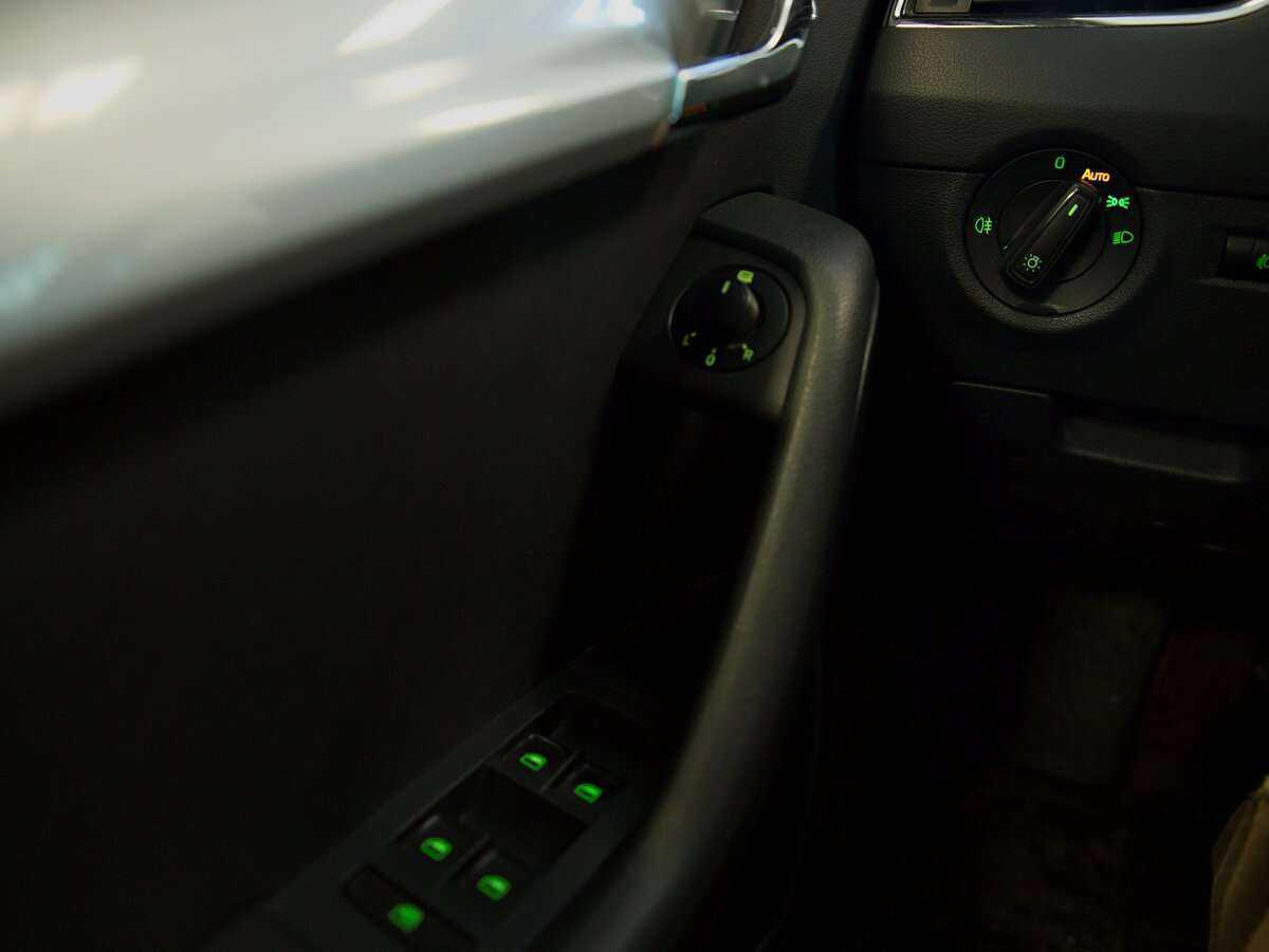 Купить Skoda Octavia с пробегом. Фото: #7