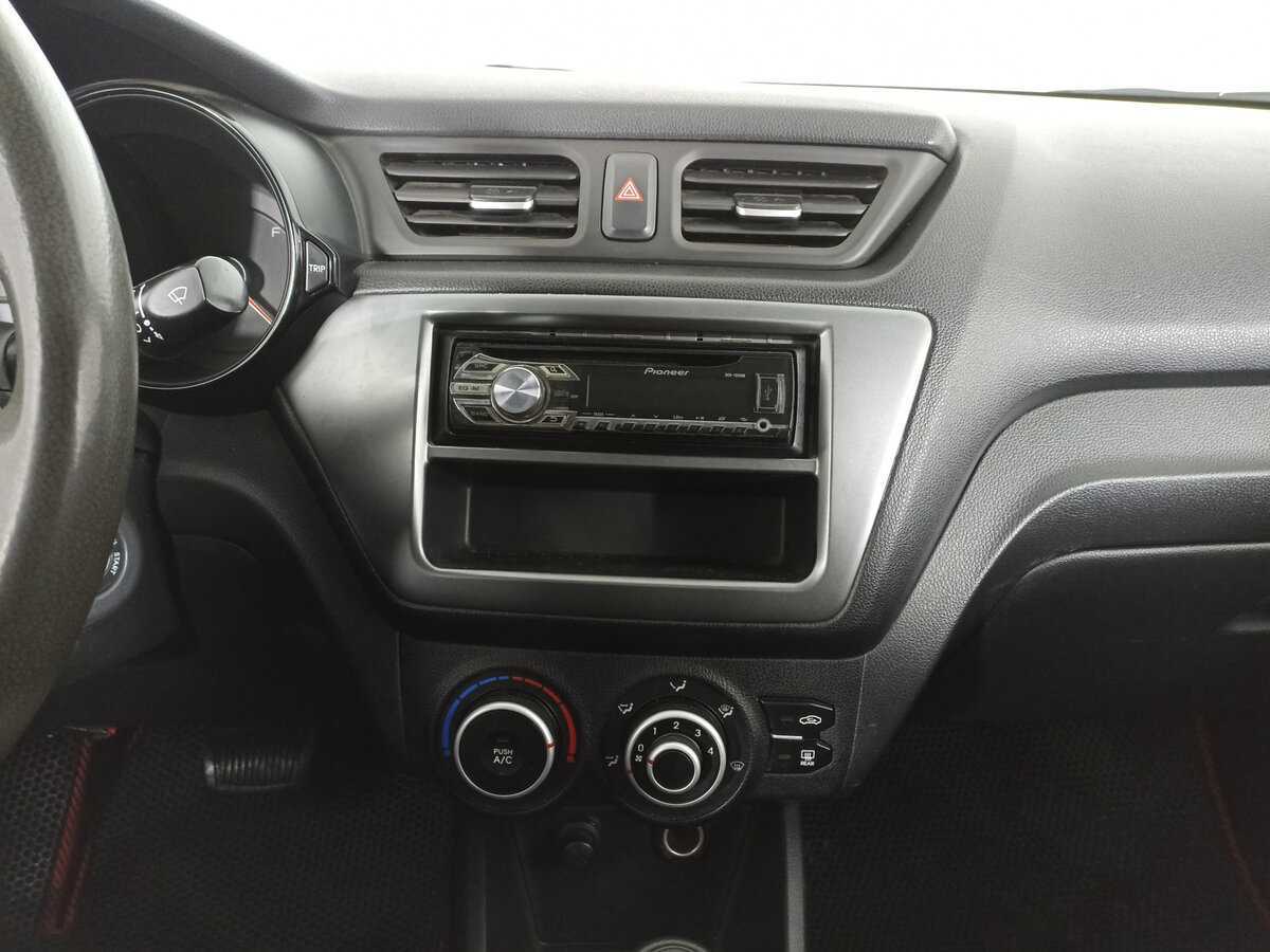 Купить Kia Rio с пробегом. Фото: #13